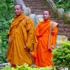 3 Luang Prabang monaci sul Wat Chom