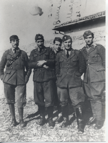 Aprile 1944 - I componenti della stazione (da sinistra) di Cervignano Giuseppe, Zito, Antonio Oddo, Giuseppe Bernardis, Cirino Mazzullo e Costante Zanivan