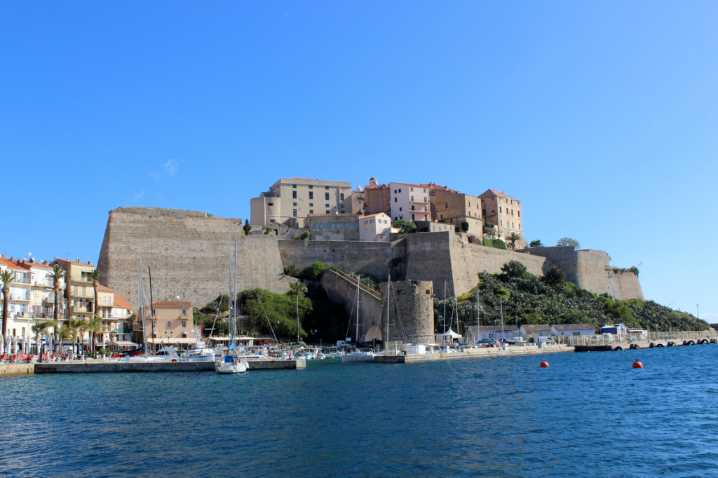 Calvi, la probabile citt_ natale di Cristoforo Colombo, i bastioni della cittadella.