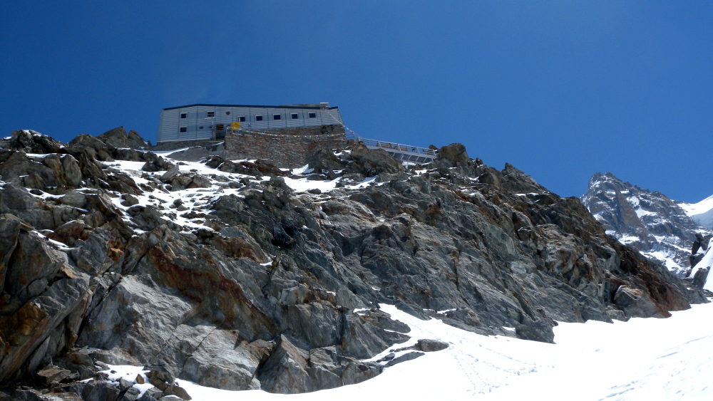 001Refuge des Grands Mulets a 3051 m.