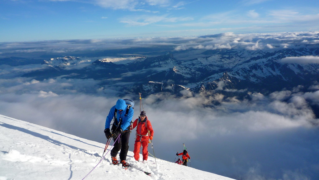 4. Sulla voie Royale verso il pianoro del Grand Plateau, a 4.000 m., Joseph in salita